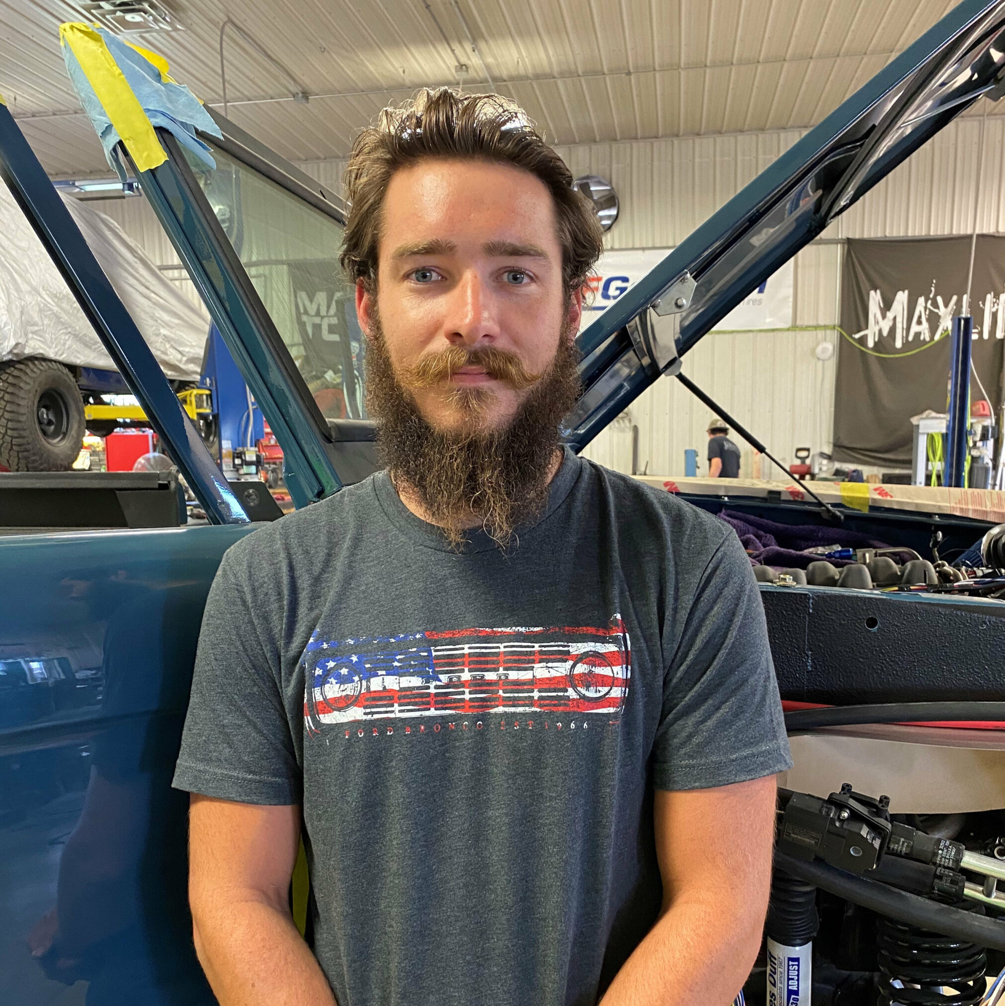 About Maxlider Brothers Customs